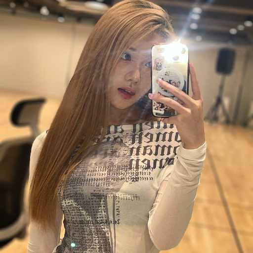 Zoe gallery image