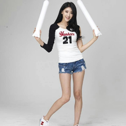Hyuna gallery image