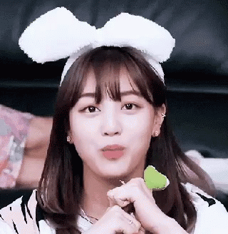 Jihyo gif