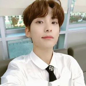 Junhee gallery image