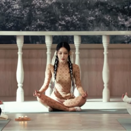 Chungha gallery image