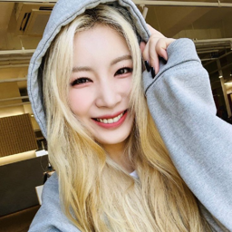 Wooah(우아) gallery image