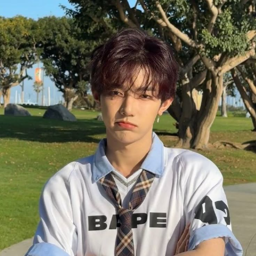 Zhang Hao gallery image