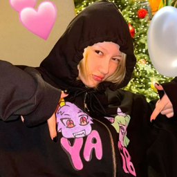 Siyeon gallery image