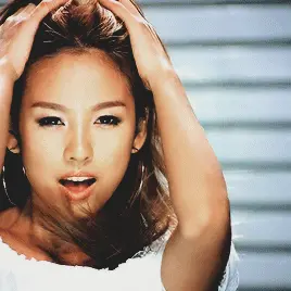 Lee Hyori gif