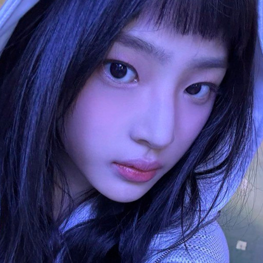 Minji gallery image