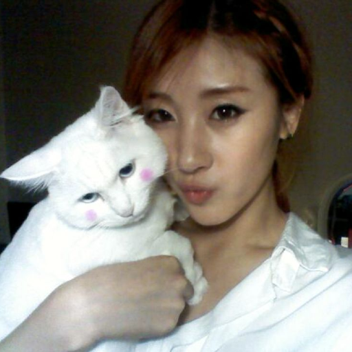 Hyuna gallery image