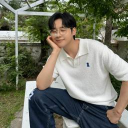 Shin Dongwoo gallery image