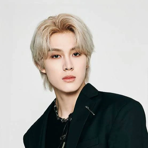 Choi han gallery image