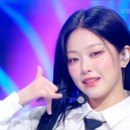 Hyunjin gallery image