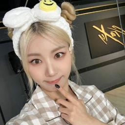 Wooah(우아) gallery image