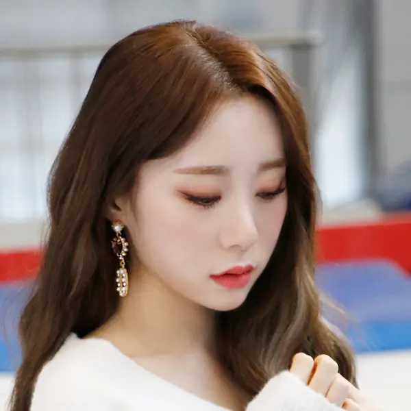 Yeonjung gallery image