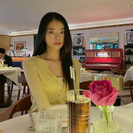 Gambar galeri Nayoung