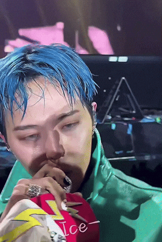 G-Dragon gif