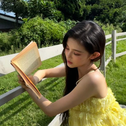 Danielle gallery image