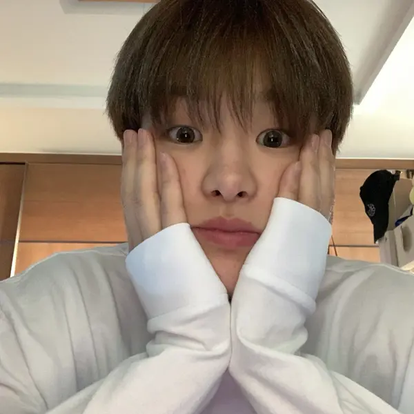 Park Jihoon gallery image