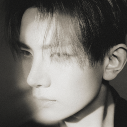 Heeseung gallery image