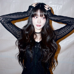 Chungha gallery image