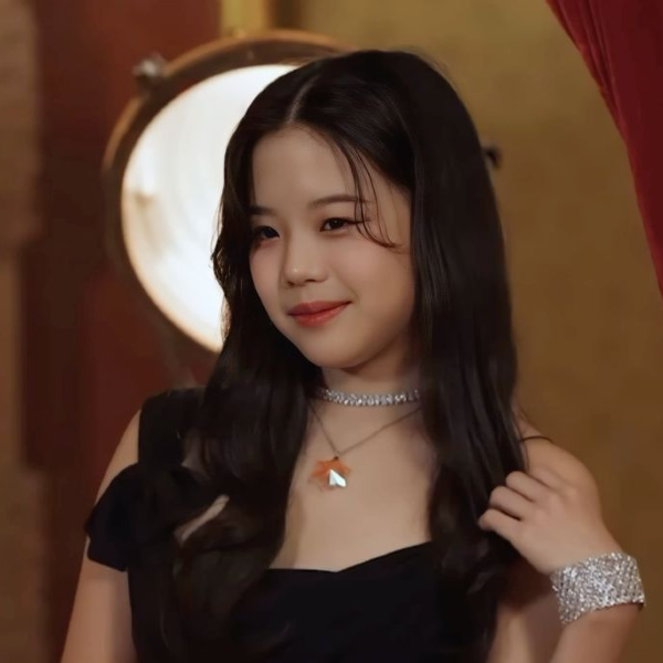 Kaylee gallery image