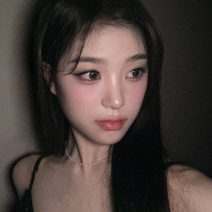 JiYeon gallery image