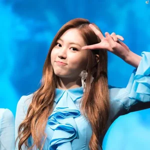 EunBin gallery image