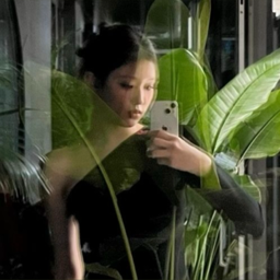 Yoon Jiyoon gallery image