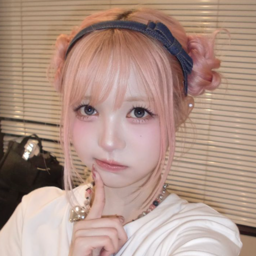 Kim ChaeWon gallery image