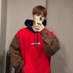 Seungmin gallery image