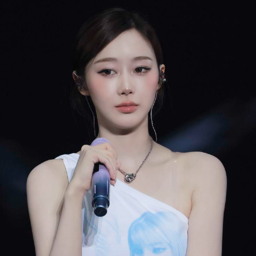 Giselle gallery image