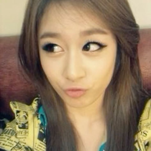 Jiyeon gallery image