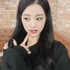 Wonyoung gallery image