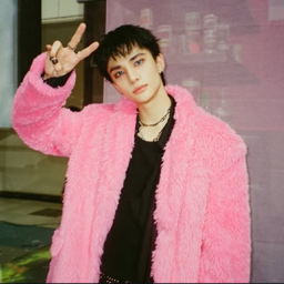 Hyunjin gallery image