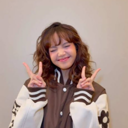 Lalisa gallery image