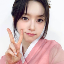 Chanelle Moon gallery image