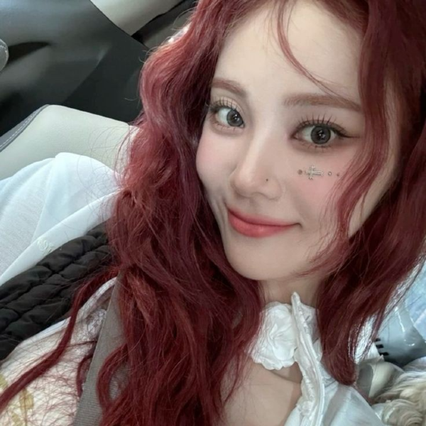 Jinsoul gallery image