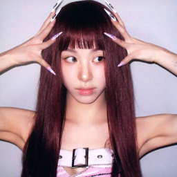 Chaeyoung gallery image