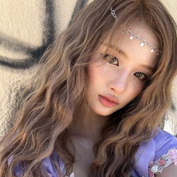 Sullyoon gallery image