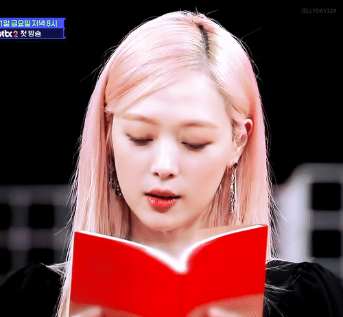 Sulli gif
