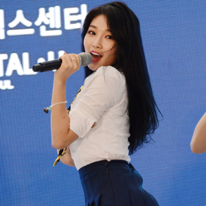 Chungha gallery image