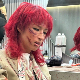 Jun Han gallery image