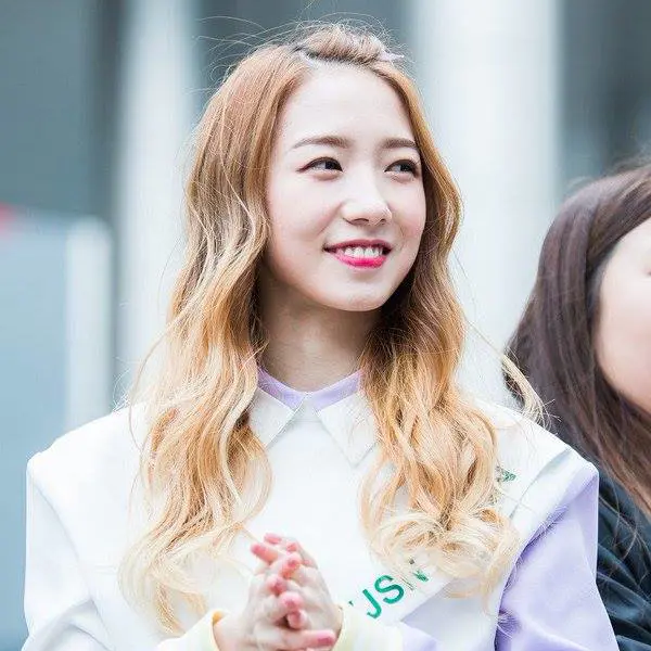 Meiqi gallery image