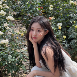 Yein gallery image
