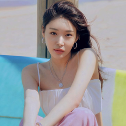 Chungha gallery image