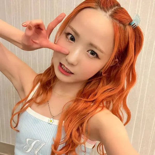 Hitomi gallery image