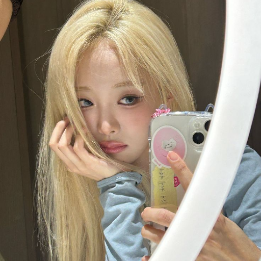 Larawan sa gallery ni Yeyoung