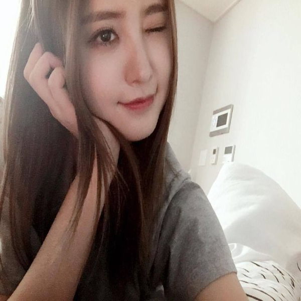 Jeonghwa 갤러리 이미지