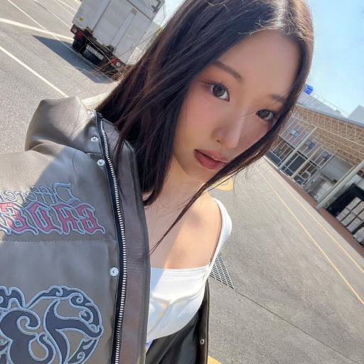 Ilee gallery image