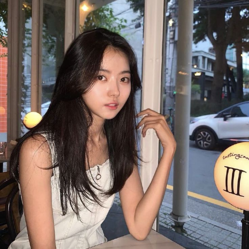 Gambar galeri Nayoung