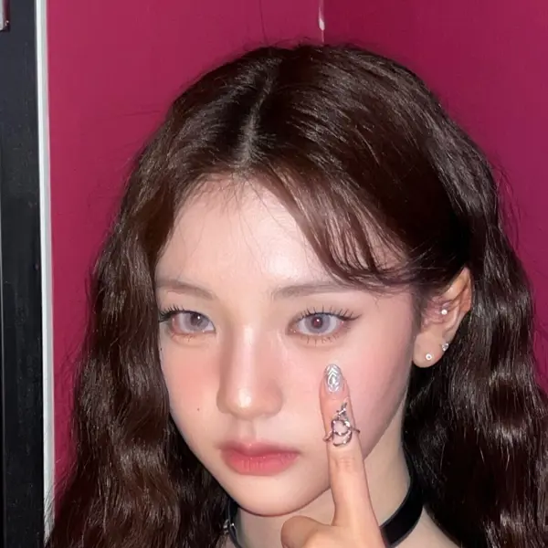 Kwak YeonJi gallery image