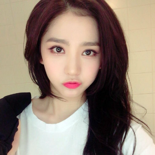 Yooyoung galerijafbeelding